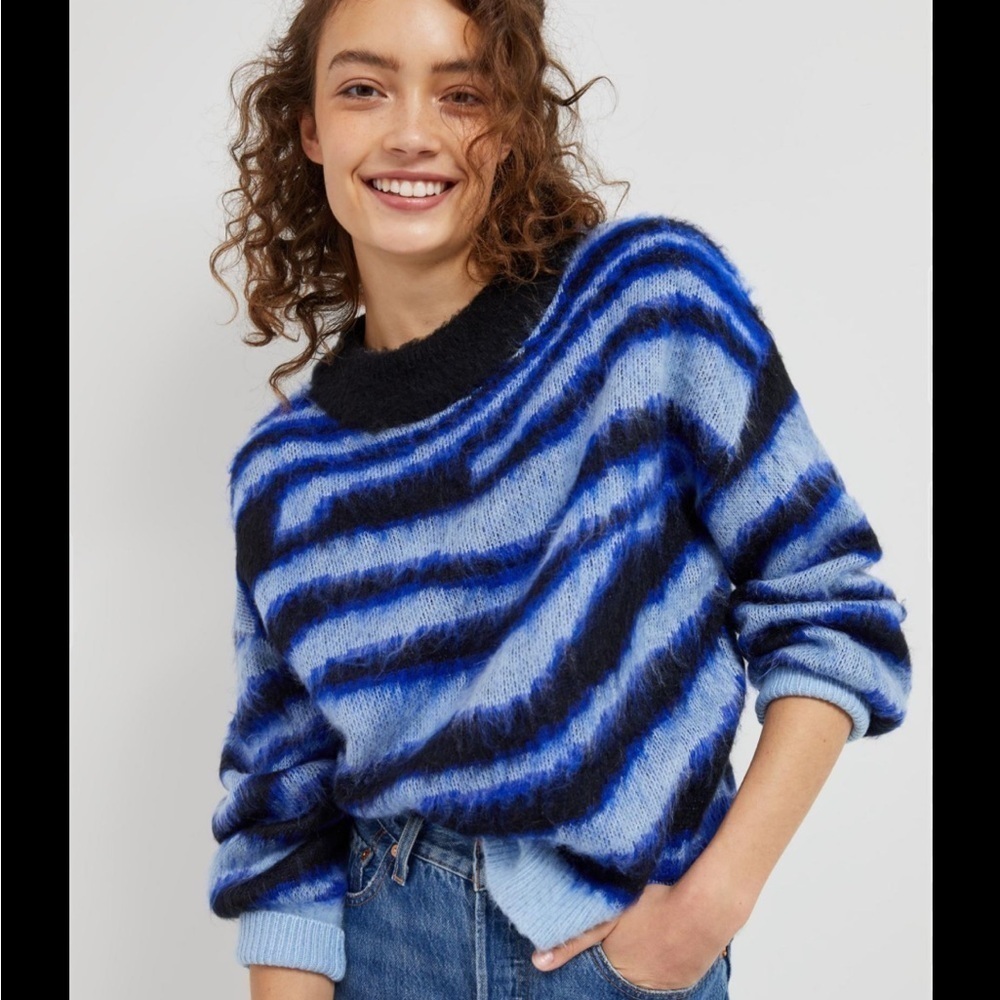 Anthropologie Salma Striped Whisper Soft Eyelash Sweater Blue Motif